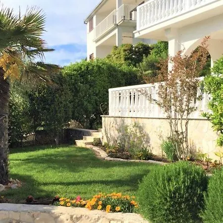 Apartment Adriana - Right By The Sea